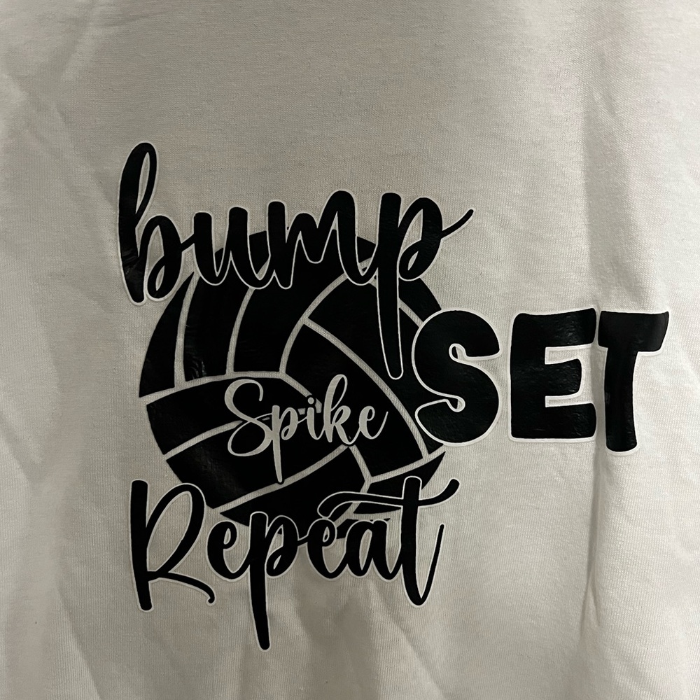 Size XL unisex volleyball T-shirt *NEW*
